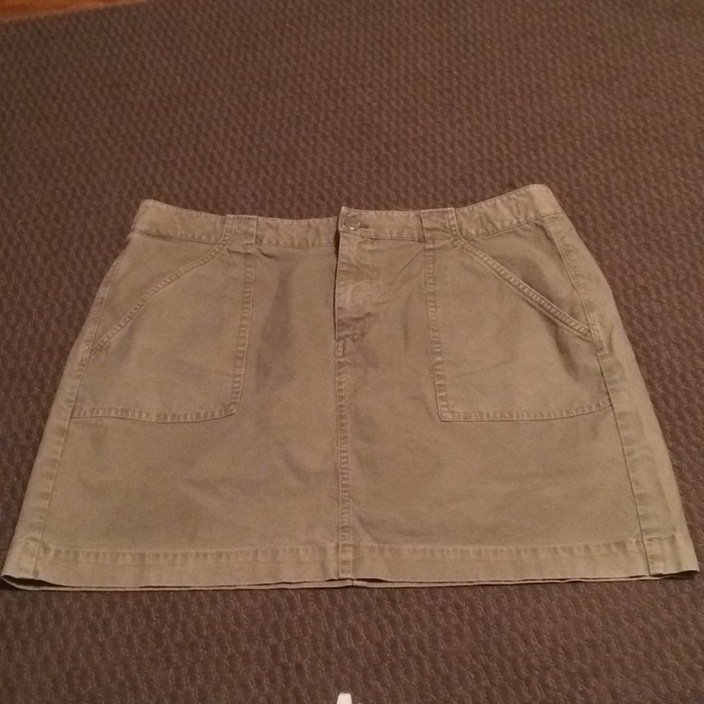 Madewell Cargo skirt
